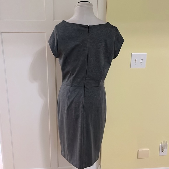 BANANA REPUBLIC Gray Cut Out Sheath Dress NWOT - Picture 7 of 10
